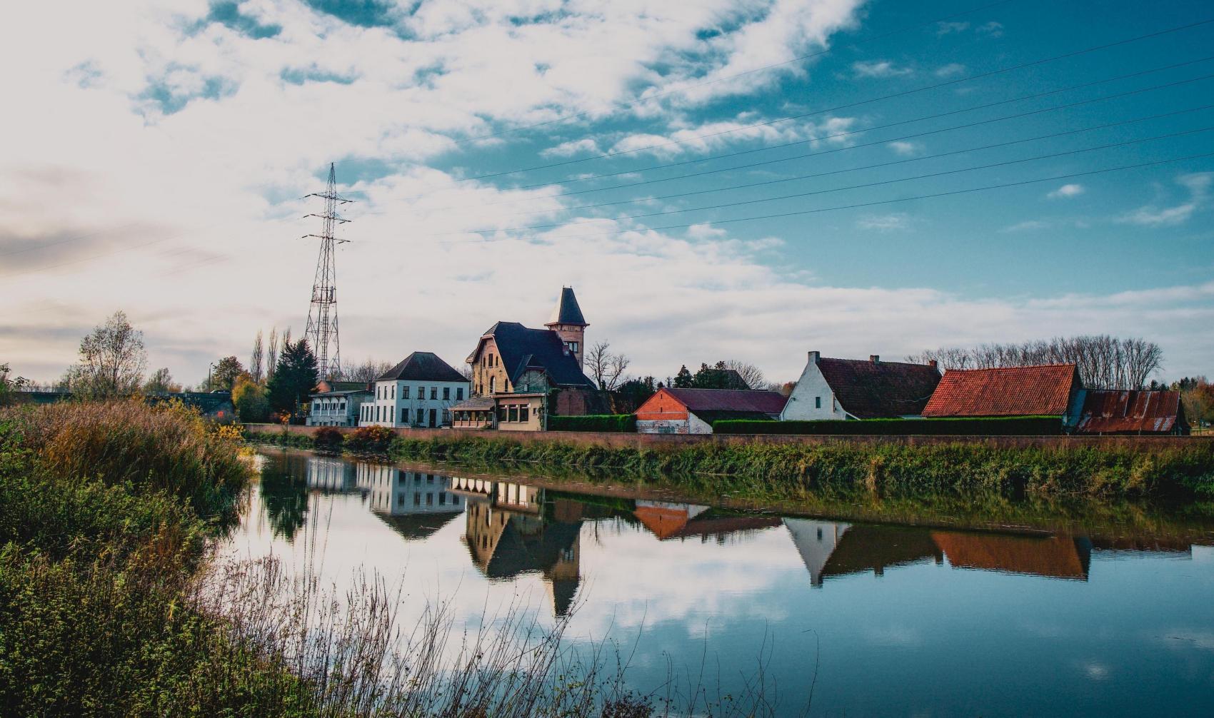 Gentbrugge, aan de Schelde, deelgemeente van Gent